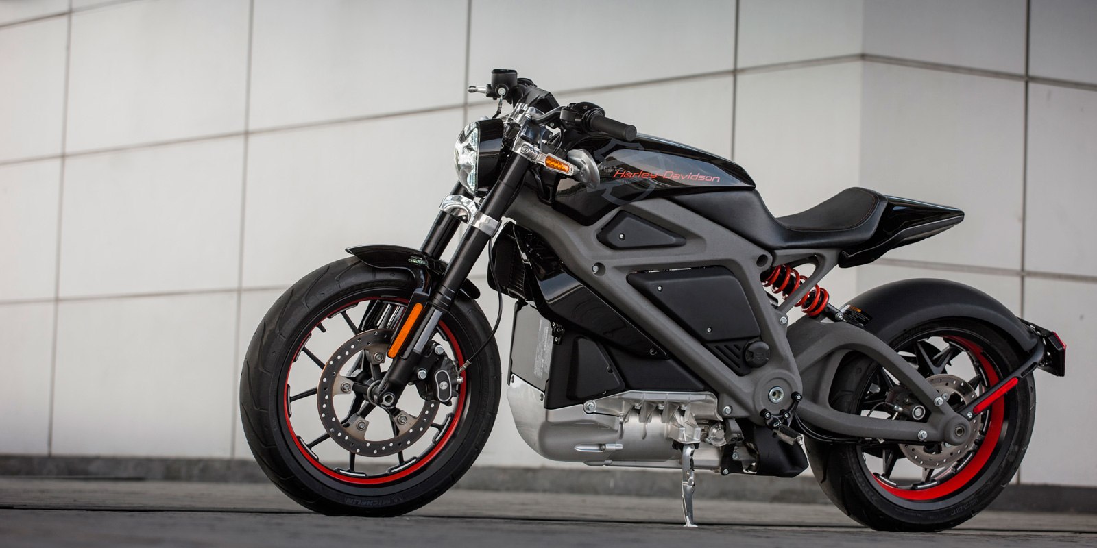 Harley-Davidson запускает первый серийный электробайк